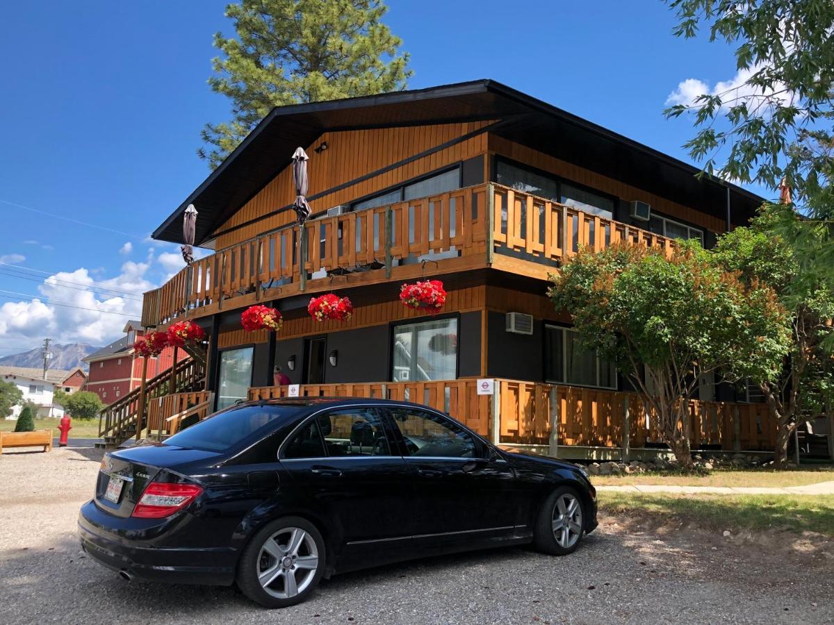 Piccadilly Motel Radium Hot Springs Exterior foto